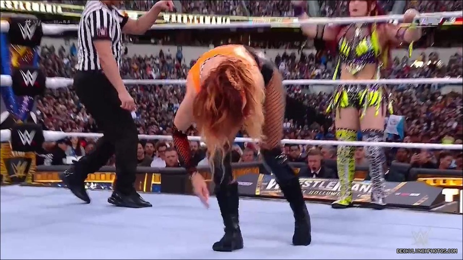 WWE_WrestleMania_39_Saturday_720p_WEB_h264-HEEL_mp4_005552020.jpg