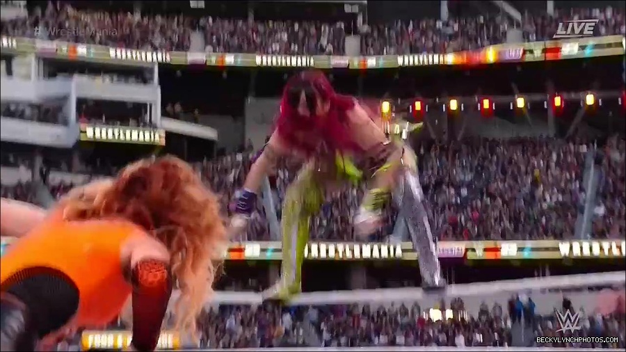 WWE_WrestleMania_39_Saturday_720p_WEB_h264-HEEL_mp4_005554020.jpg