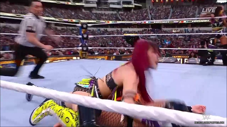WWE_WrestleMania_39_Saturday_720p_WEB_h264-HEEL_mp4_005558020.jpg