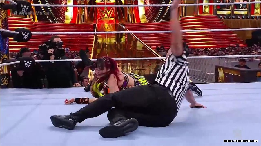 WWE_WrestleMania_39_Saturday_720p_WEB_h264-HEEL_mp4_005559220.jpg
