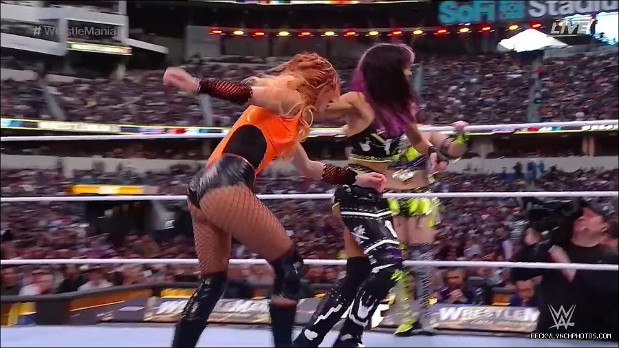 WWE_WrestleMania_39_Saturday_720p_WEB_h264-HEEL_mp4_005611620.jpg
