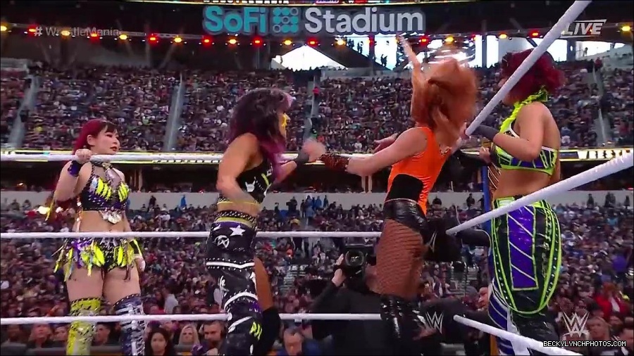 WWE_WrestleMania_39_Saturday_720p_WEB_h264-HEEL_mp4_005612820.jpg