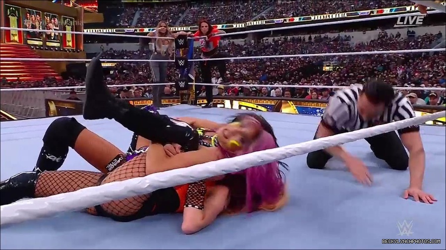 WWE_WrestleMania_39_Saturday_720p_WEB_h264-HEEL_mp4_005623620.jpg