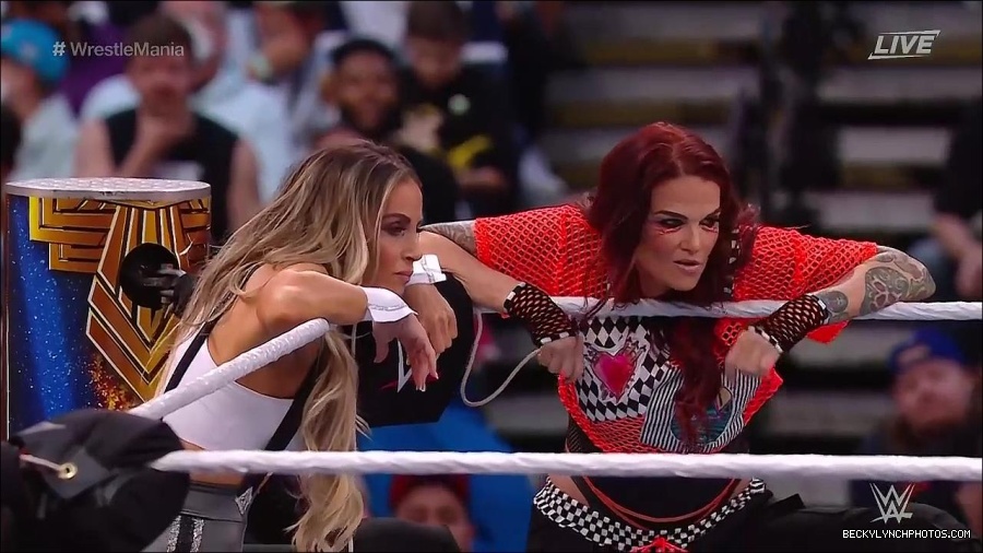 WWE_WrestleMania_39_Saturday_720p_WEB_h264-HEEL_mp4_005632820.jpg