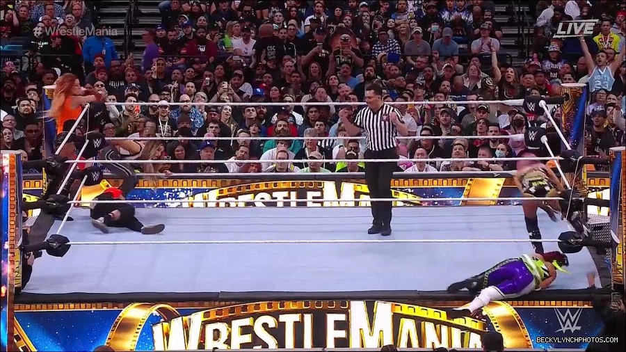 WWE_WrestleMania_39_Saturday_720p_WEB_h264-HEEL_mp4_005953520.jpg