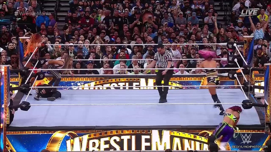 WWE_WrestleMania_39_Saturday_720p_WEB_h264-HEEL_mp4_005953920.jpg