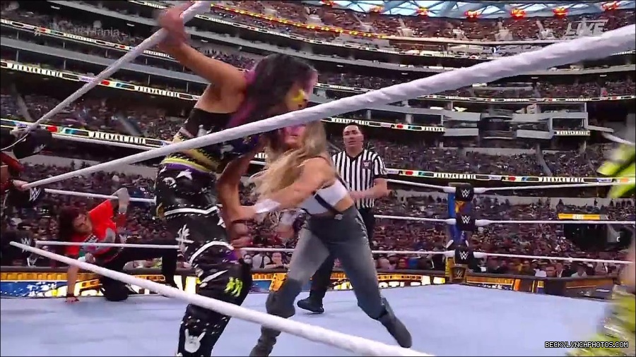 WWE_WrestleMania_39_Saturday_720p_WEB_h264-HEEL_mp4_005962720.jpg