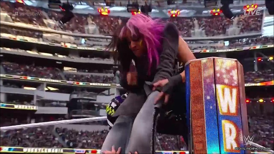 WWE_WrestleMania_39_Saturday_720p_WEB_h264-HEEL_mp4_006052720.jpg
