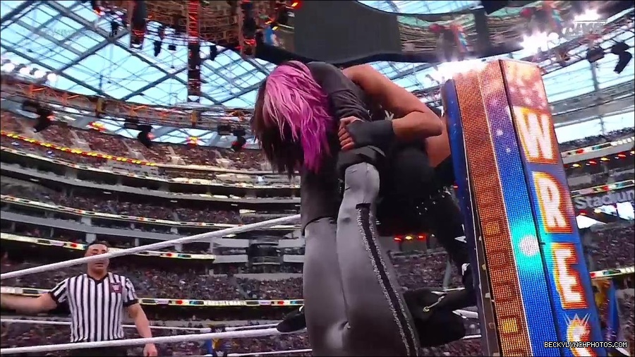 WWE_WrestleMania_39_Saturday_720p_WEB_h264-HEEL_mp4_006056320.jpg