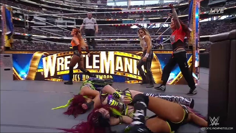 WWE_WrestleMania_39_Saturday_720p_WEB_h264-HEEL_mp4_006059920.jpg