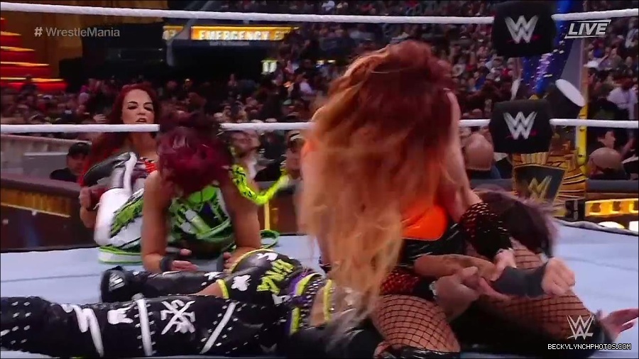 WWE_WrestleMania_39_Saturday_720p_WEB_h264-HEEL_mp4_006120320.jpg