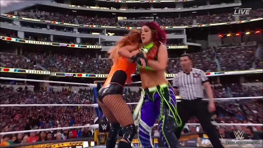 WWE_WrestleMania_39_Saturday_720p_WEB_h264-HEEL_mp4_006176320.jpg