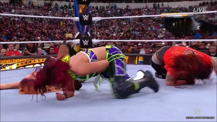WWE_WrestleMania_39_Saturday_720p_WEB_h264-HEEL_mp4_006189520.jpg