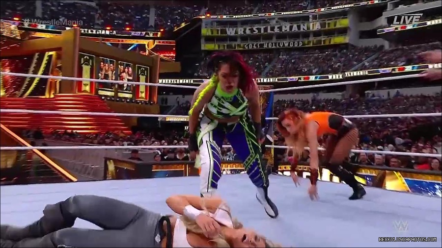 WWE_WrestleMania_39_Saturday_720p_WEB_h264-HEEL_mp4_006217520.jpg