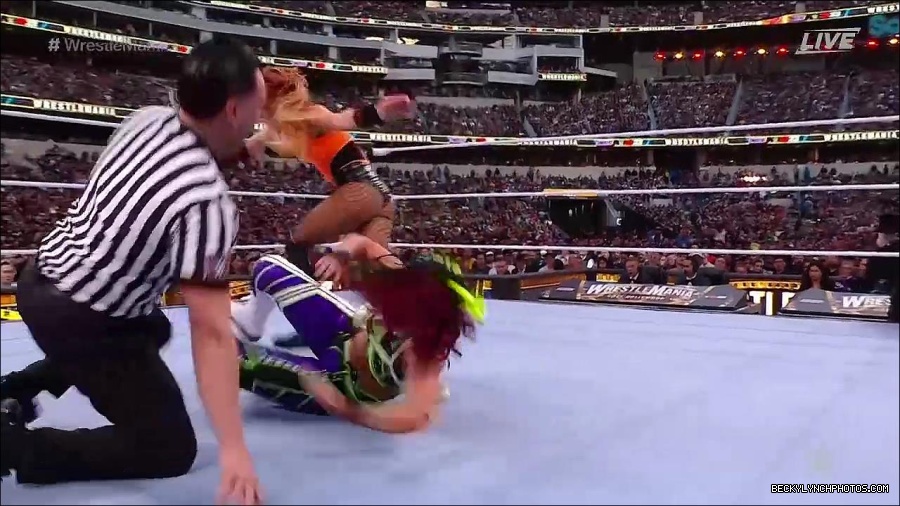 WWE_WrestleMania_39_Saturday_720p_WEB_h264-HEEL_mp4_006222320.jpg