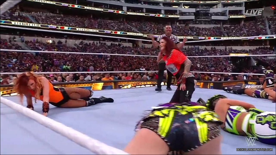 WWE_WrestleMania_39_Saturday_720p_WEB_h264-HEEL_mp4_006285687.jpg