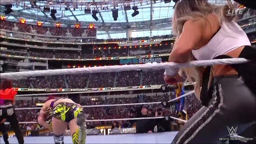 WWE_WrestleMania_39_Saturday_720p_WEB_h264-HEEL_mp4_006326487.jpg