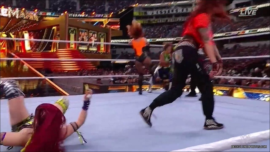 WWE_WrestleMania_39_Saturday_720p_WEB_h264-HEEL_mp4_006334887.jpg