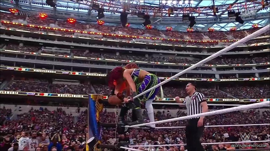 WWE_WrestleMania_39_Saturday_720p_WEB_h264-HEEL_mp4_006357687.jpg