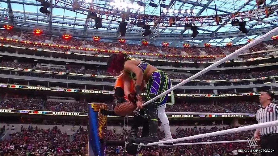 WWE_WrestleMania_39_Saturday_720p_WEB_h264-HEEL_mp4_006358887.jpg