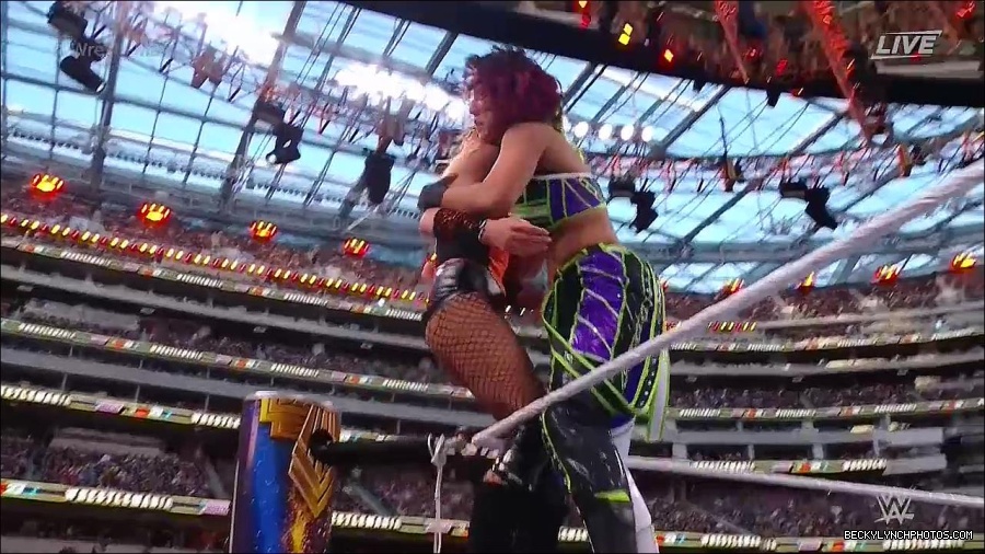 WWE_WrestleMania_39_Saturday_720p_WEB_h264-HEEL_mp4_006360087.jpg
