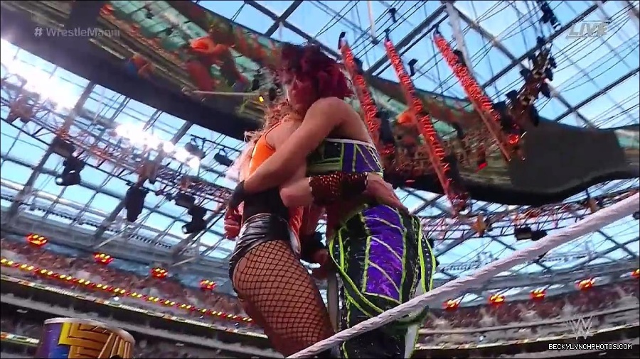 WWE_WrestleMania_39_Saturday_720p_WEB_h264-HEEL_mp4_006360887.jpg