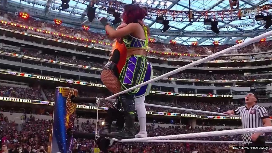 WWE_WrestleMania_39_Saturday_720p_WEB_h264-HEEL_mp4_006364087.jpg