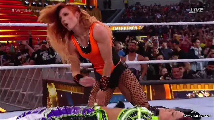 WWE_WrestleMania_39_Saturday_720p_WEB_h264-HEEL_mp4_006371287.jpg
