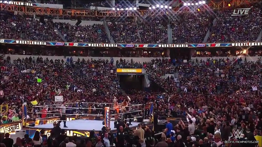 WWE_WrestleMania_39_Saturday_720p_WEB_h264-HEEL_mp4_006397287.jpg