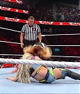 WWE_Monday_Night_Raw_2023_04_10_720p_HDTV_x264-NWCHD_mp4_002720405.jpg