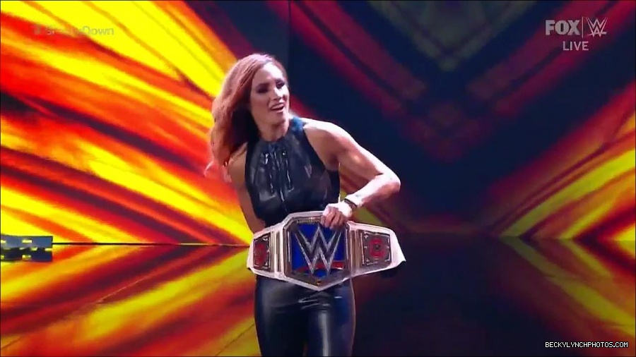 WWE_Friday_Night_SmackDown_2021_09_03_720p_HDTV_x264-NWCHD_mp4_000996863.jpg
