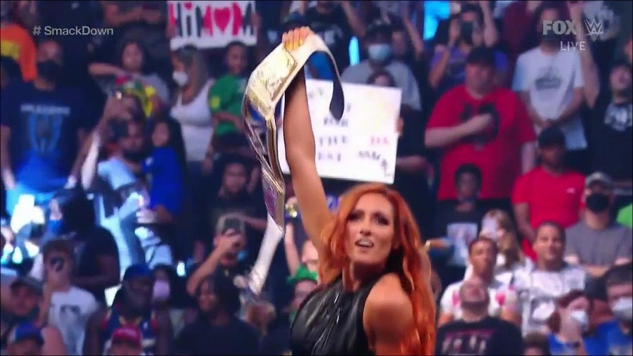 WWE_Friday_Night_SmackDown_2021_09_03_720p_HDTV_x264-NWCHD_mp4_001029295.jpg