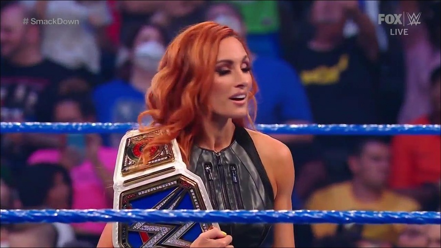 WWE_Friday_Night_SmackDown_2021_09_03_720p_HDTV_x264-NWCHD_mp4_001197230.jpg