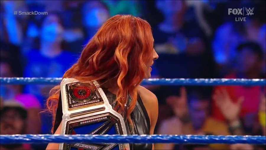 WWE_Friday_Night_SmackDown_2021_09_03_720p_HDTV_x264-NWCHD_mp4_001199632.jpg