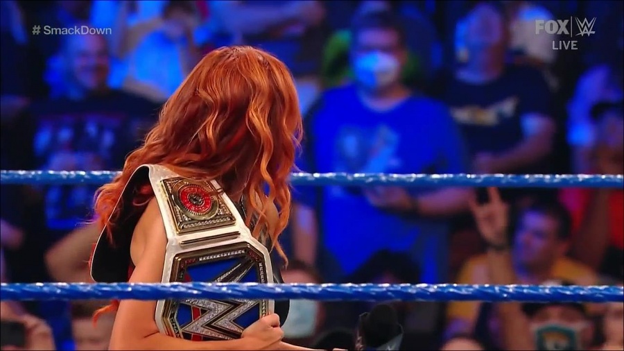 WWE_Friday_Night_SmackDown_2021_09_03_720p_HDTV_x264-NWCHD_mp4_001202035.jpg