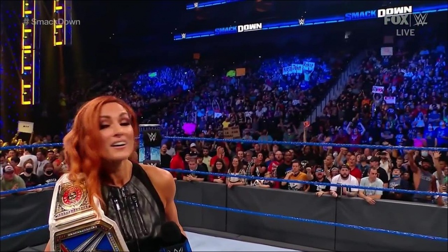 WWE_Friday_Night_SmackDown_2021_09_03_720p_HDTV_x264-NWCHD_mp4_001212846.jpg
