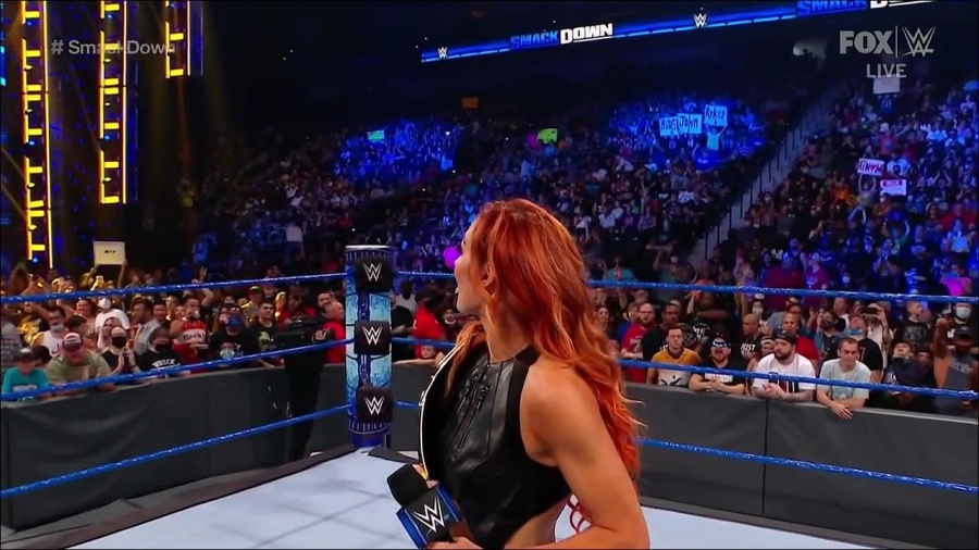 WWE_Friday_Night_SmackDown_2021_09_03_720p_HDTV_x264-NWCHD_mp4_001216449.jpg