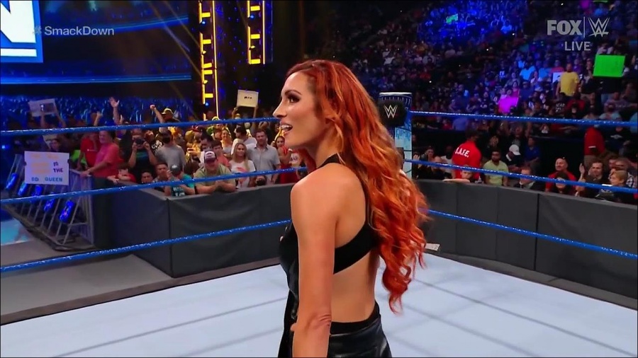 WWE_Friday_Night_SmackDown_2021_09_03_720p_HDTV_x264-NWCHD_mp4_001269302.jpg