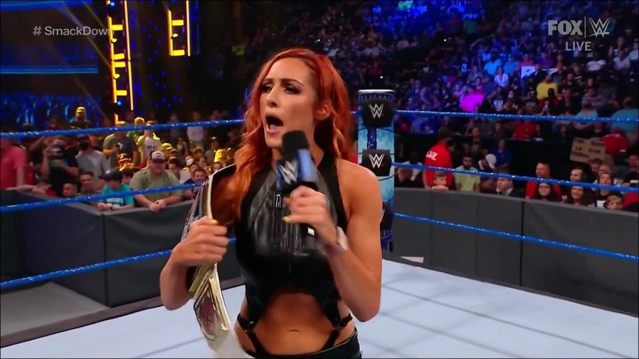 WWE_Friday_Night_SmackDown_2021_09_03_720p_HDTV_x264-NWCHD_mp4_001322155.jpg
