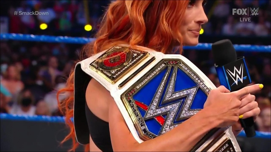 WWE_Friday_Night_SmackDown_2021_09_03_720p_HDTV_x264-NWCHD_mp4_001358191.jpg