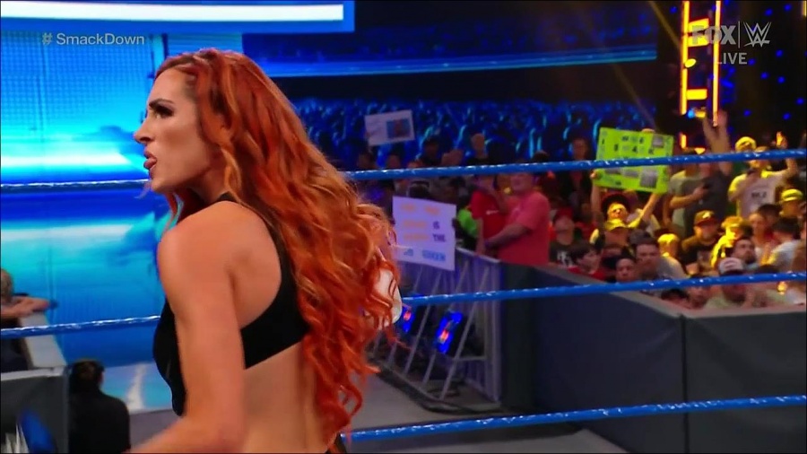 WWE_Friday_Night_SmackDown_2021_09_03_720p_HDTV_x264-NWCHD_mp4_001382215.jpg
