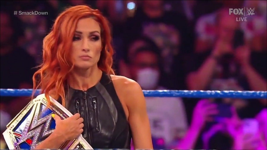 WWE_Friday_Night_SmackDown_2021_09_03_720p_HDTV_x264-NWCHD_mp4_001459892.jpg