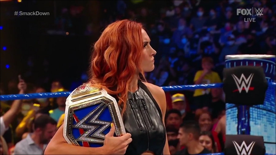 WWE_Friday_Night_SmackDown_2021_09_03_720p_HDTV_x264-NWCHD_mp4_001478177.jpg