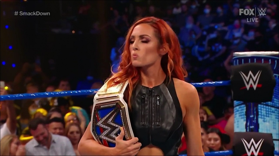 WWE_Friday_Night_SmackDown_2021_09_03_720p_HDTV_x264-NWCHD_mp4_001486986.jpg