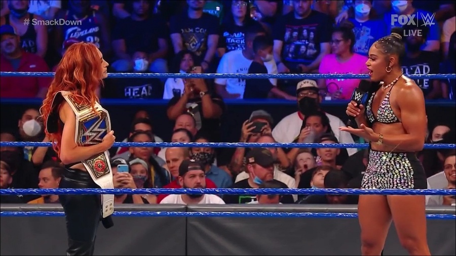 WWE_Friday_Night_SmackDown_2021_09_03_720p_HDTV_x264-NWCHD_mp4_001512278.jpg