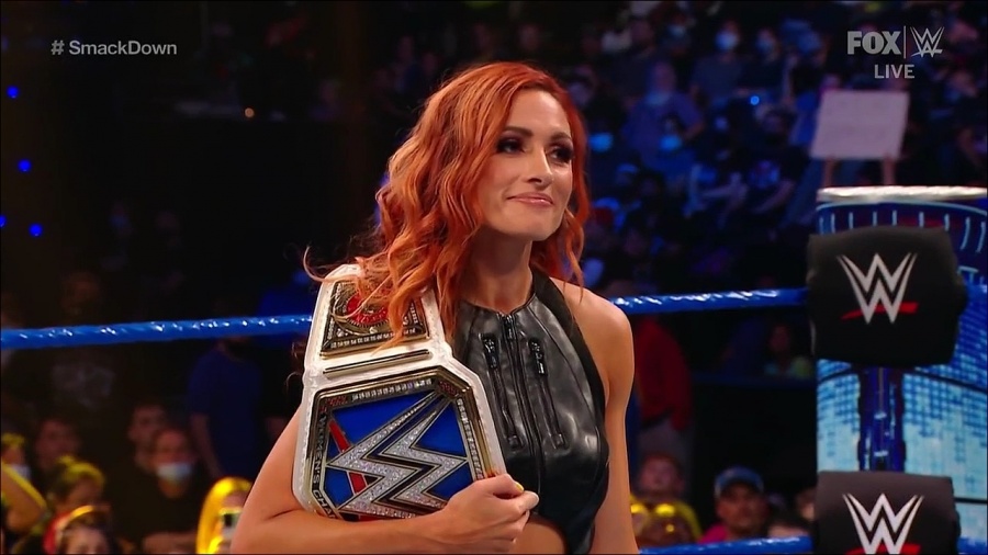 WWE_Friday_Night_SmackDown_2021_09_03_720p_HDTV_x264-NWCHD_mp4_001522588.jpg