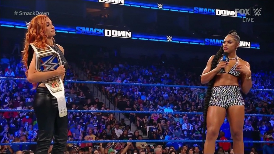 WWE_Friday_Night_SmackDown_2021_09_03_720p_HDTV_x264-NWCHD_mp4_001550016.jpg