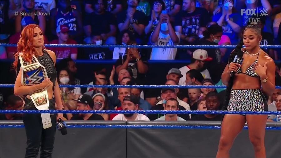 WWE_Friday_Night_SmackDown_2021_09_03_720p_HDTV_x264-NWCHD_mp4_001553019.jpg