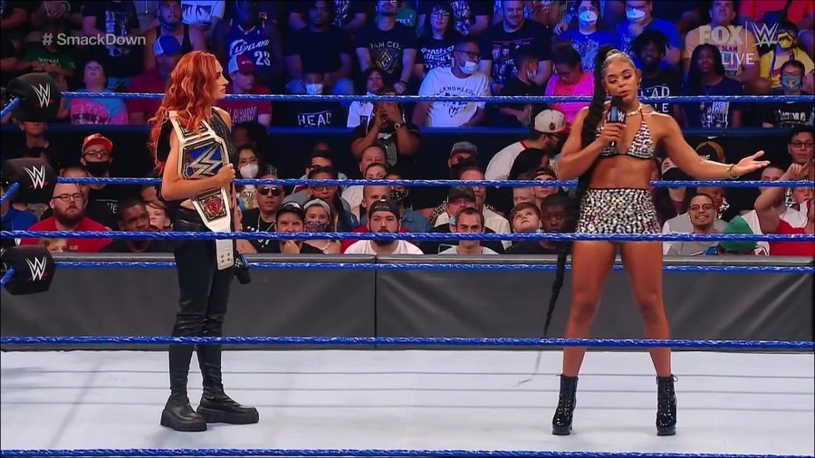 WWE_Friday_Night_SmackDown_2021_09_03_720p_HDTV_x264-NWCHD_mp4_001568534.jpg
