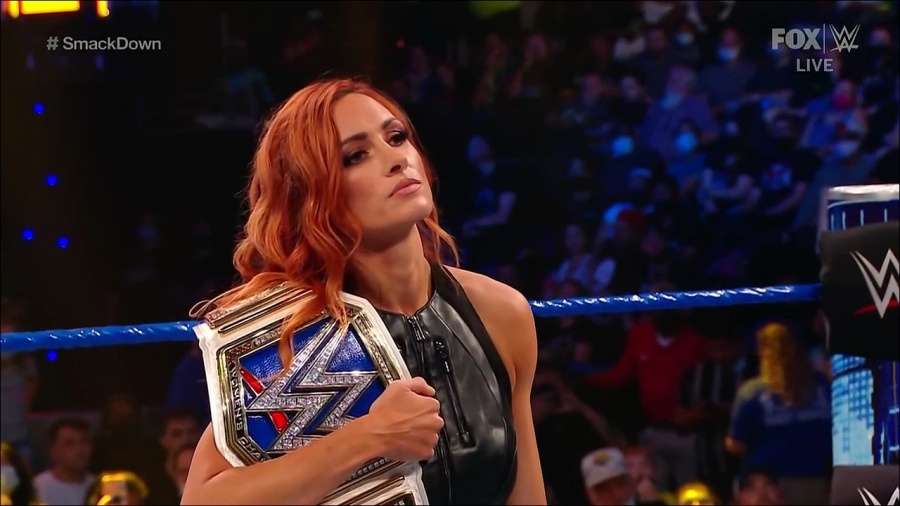 WWE_Friday_Night_SmackDown_2021_09_03_720p_HDTV_x264-NWCHD_mp4_001579812.jpg